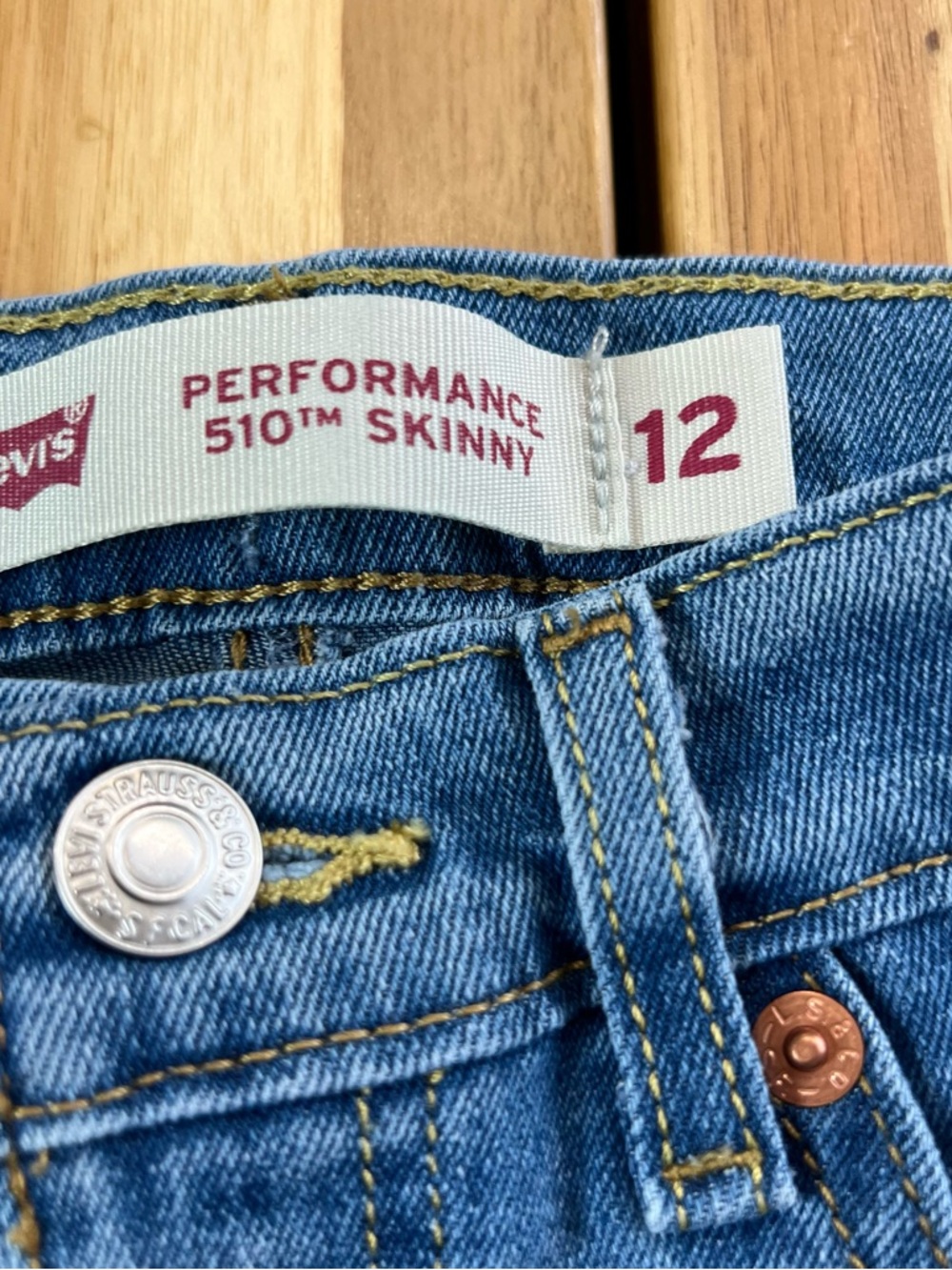 Levi’s 510 Skinny Jeans Youth 12 Distressed Light Wash Stretch Denim - Picture 5 of 9